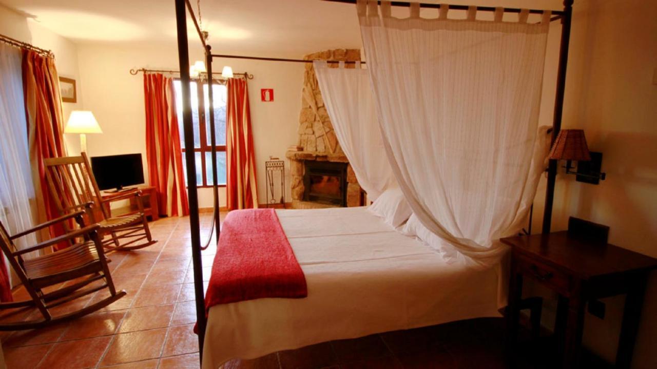 Casona De Navalmedio Hotel Cercedilla Ngoại thất bức ảnh